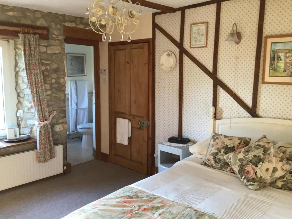 Barn Park Farm, Bed And Breakfast Stockland Exterior foto